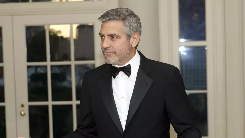 [VIDEO] Vedetele, intre lux si actele de caritate