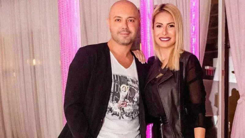 Mihai Mitoșeru și Noemi