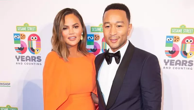 chrissy teigen si john legend
