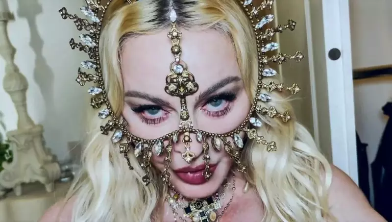 Madonna pe social media