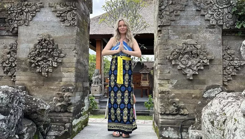 cum-arata-casa-in-care-sta-laura-cosoi-in-bali-1