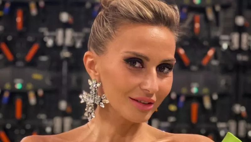 cine-este-crina-abrudan-din-echipa-faimosilor-1