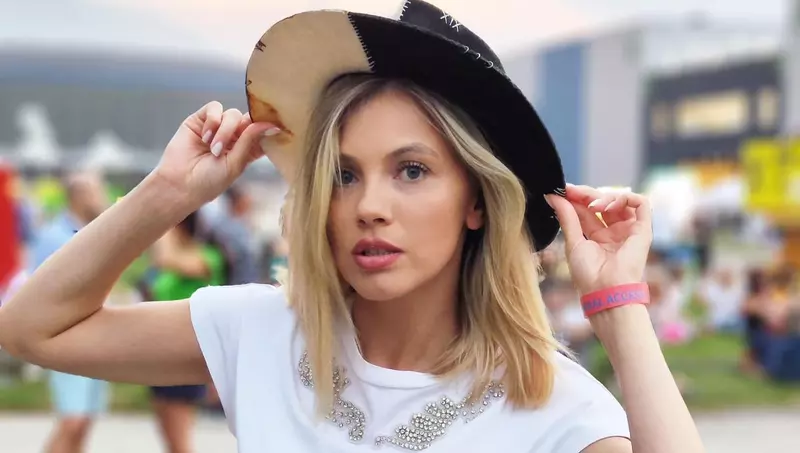 cum-si-a-serbat-andreea-ibacka-ziua-de-nastere-1