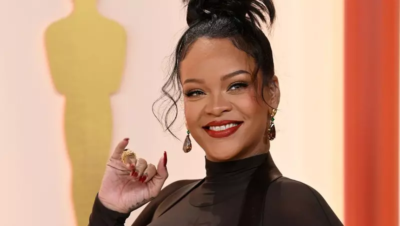 Rihanna a nascut