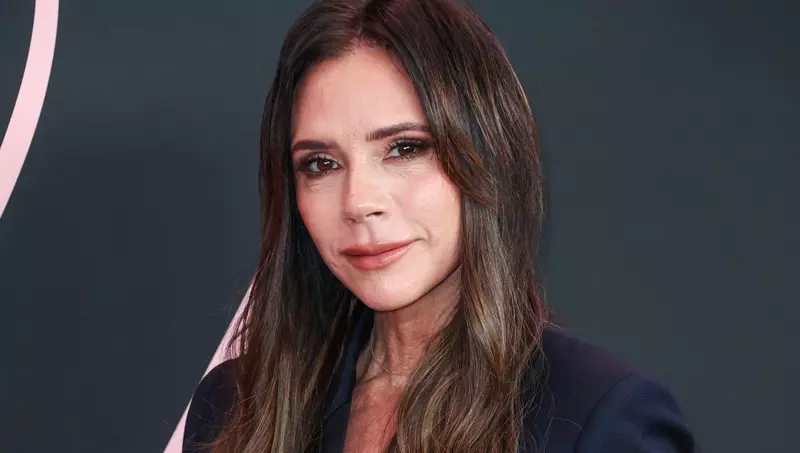 Victoria Beckham, apariție senzuală într-o rochie transparentă, la 50 de ani