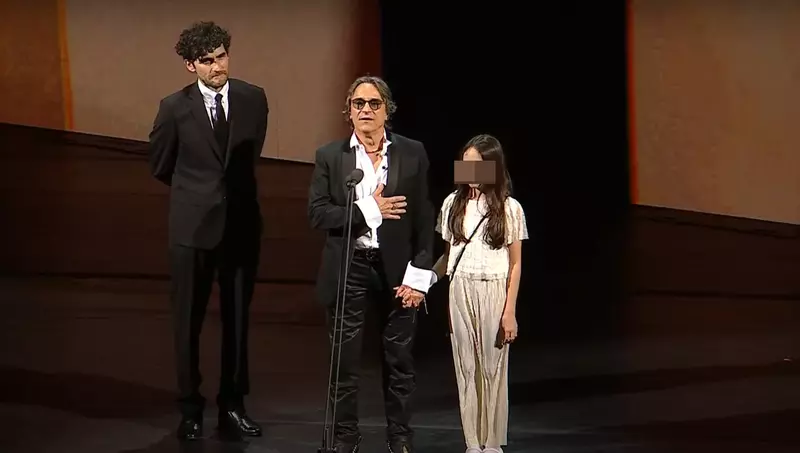 Claudiu Bleonț și-a umilit fiica pe scenă, la Premiile Gopo 2025 (2)