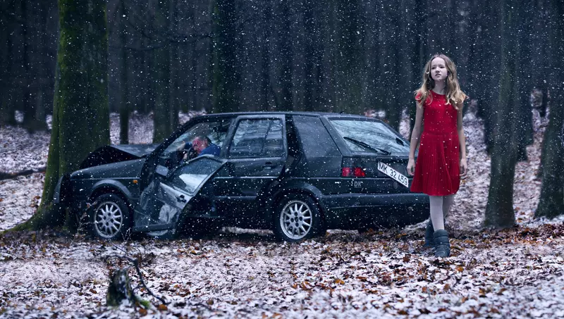 2001411_KVINDEN-I-BURET_still_KvindeniBuretfoto03_dan_print_0 (1)