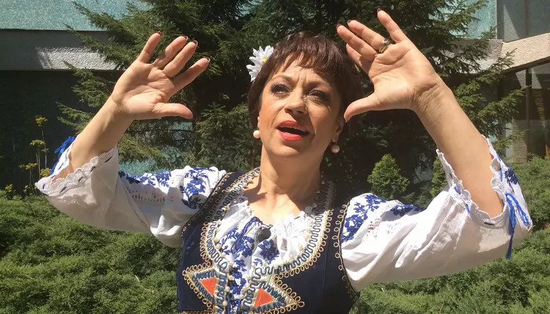 adriana trandafir