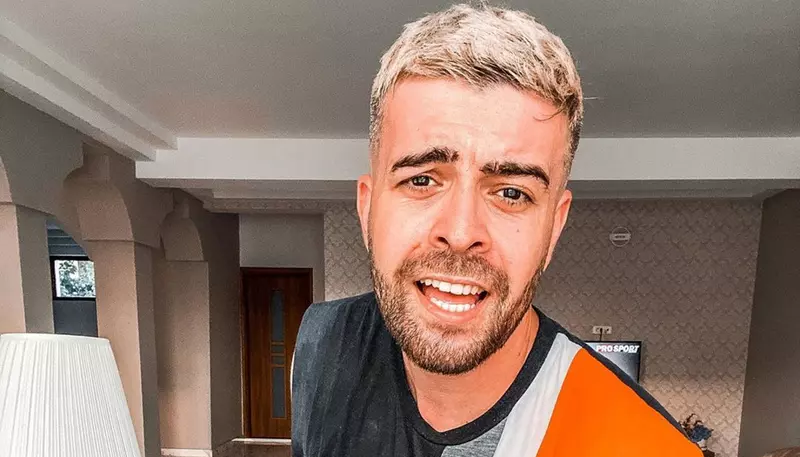 Speak nu a mai rezistat și a răbufnit pe rețelele de socializare după ce numărul cazurilor noi de persoane infectate cu coronavirus a ajuns la aproape 1000 în ultimele 24 de ore.