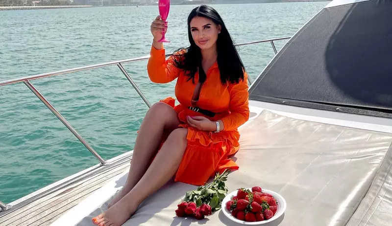 mirela insula iubirii 65