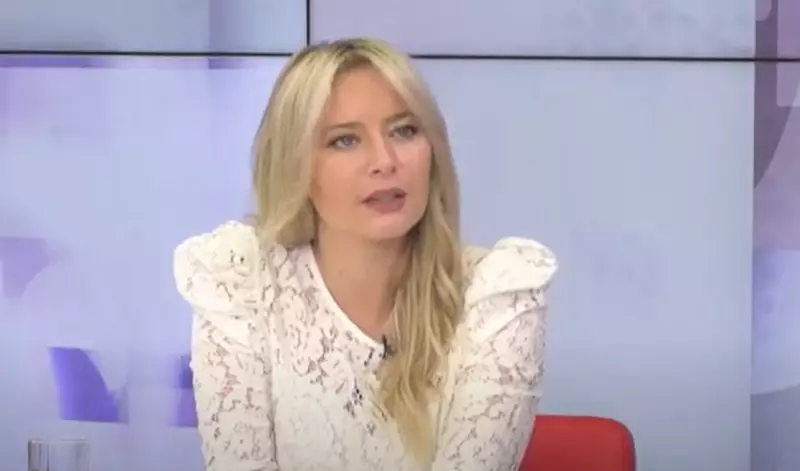 laura cosoi 55