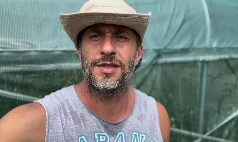 Dragoș Bucur și Dana Nălbaru, recoltă bogată în solarul lor  (5)