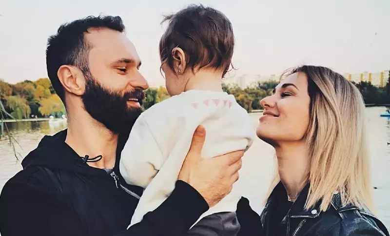 Feli Donose, iubitul ei Cătălin și fiica lor Nora Luna