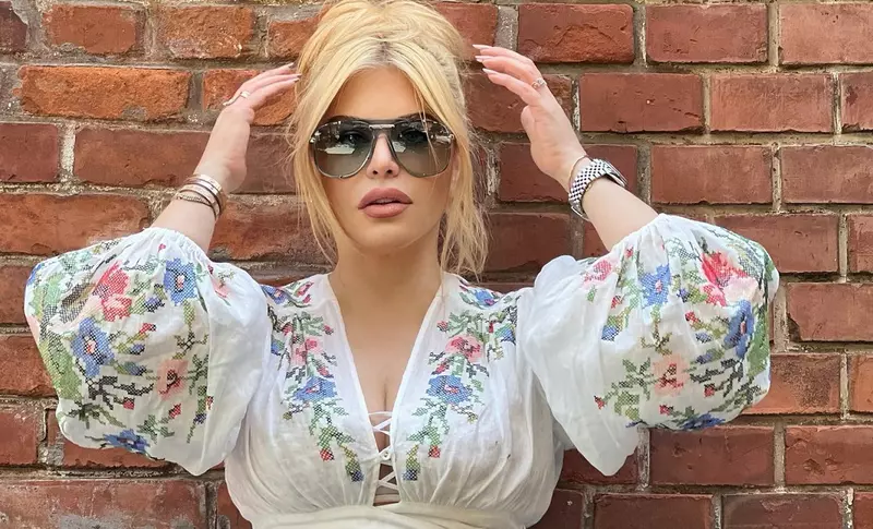 Cum a convins-o un mare actor de la Hollywood pe Loredana Groza să nu își pună silicoane. "Mi-a rămas întipărită chestia asta!"