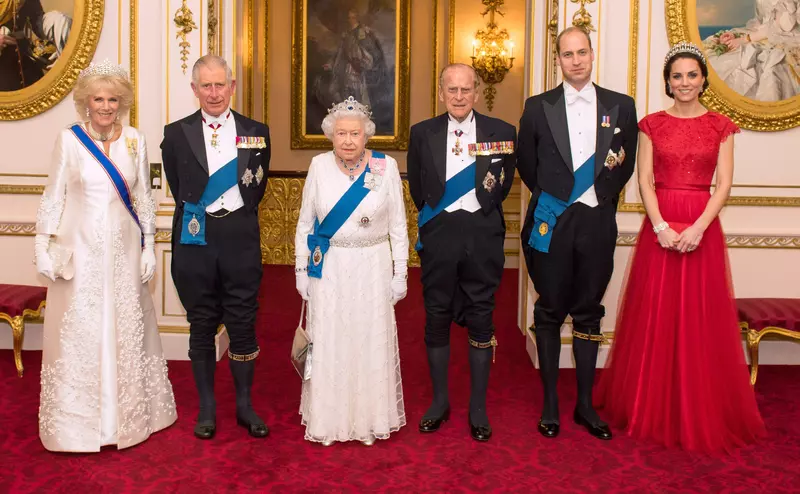 Kate Middleton strălucește cu o tiară veche de 100 de ani