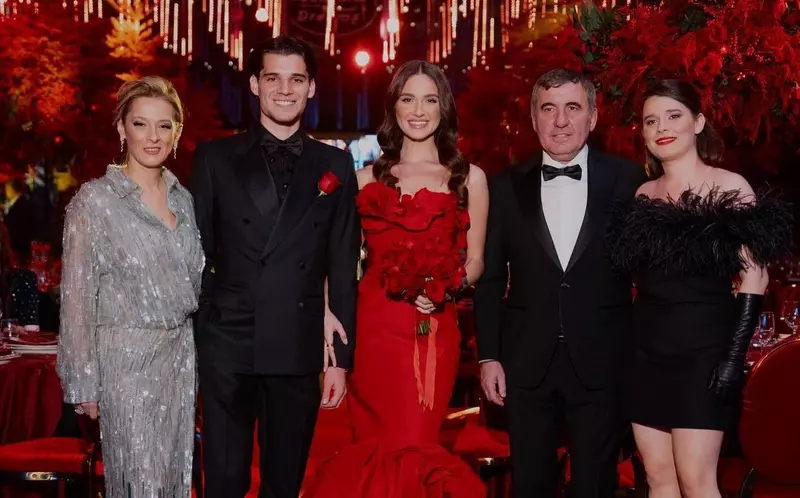 Gheorghe Hagi și frumoasa lui familie