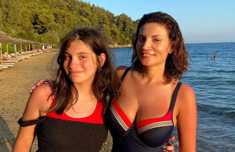 Modul inedit în care Ioana Ginghină i-a spus fiicei sale adolescente că a apărut în Playboy Nu voiam să o ia nimic prin surprindere (2)