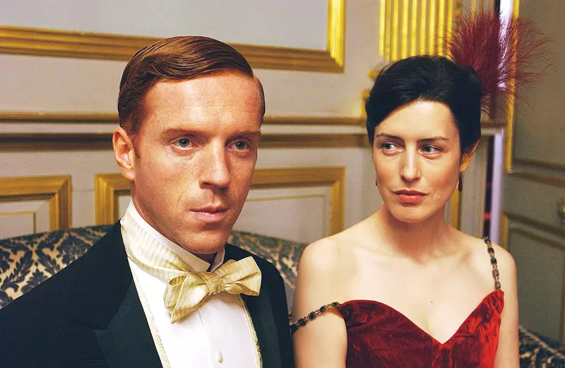 Serialul britanic „Forsyte Saga”, varianta din 2002, începe la Happy Channel