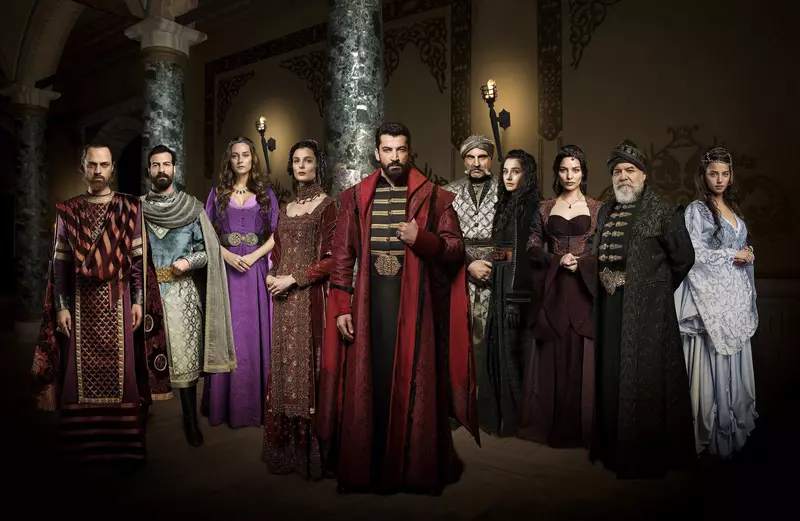 Postul TDC (Dizi Channel) difuzează serialul istoric „Mehmed”, cu celebrul Kenan Imirzalioglu în rol principal. Când e premiera (1)