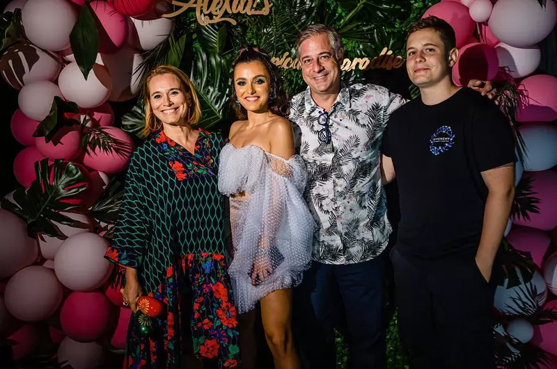 Andreea Esca, Alexandre Eram și copiii lor, Alexia și Aris