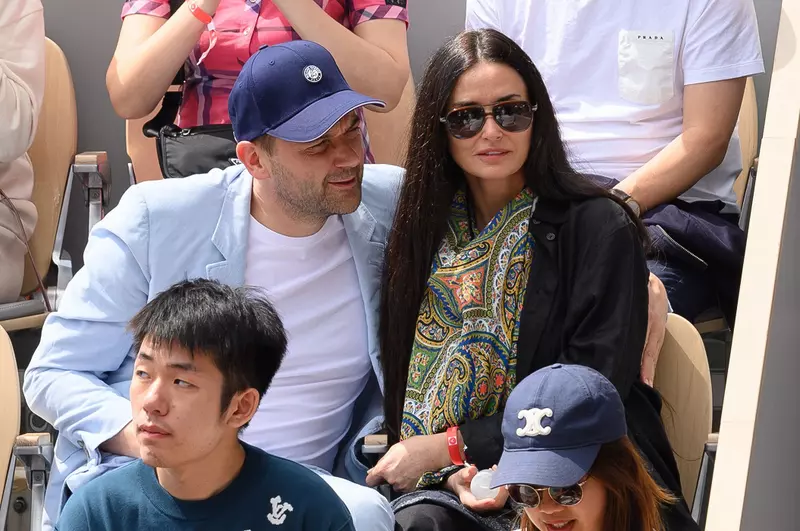 Demi Moore, în ipostaze tandre cu iubitul ei, Daniel Humm. Ce diferență de vârstă este între cei doi