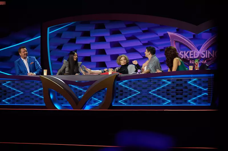 detectivii-Masked-Singer-si-Maia-Morgenstern