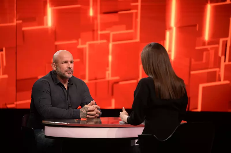 Catalin Zmarandescu la 40 de intrebari cu Denise Rifai (1)