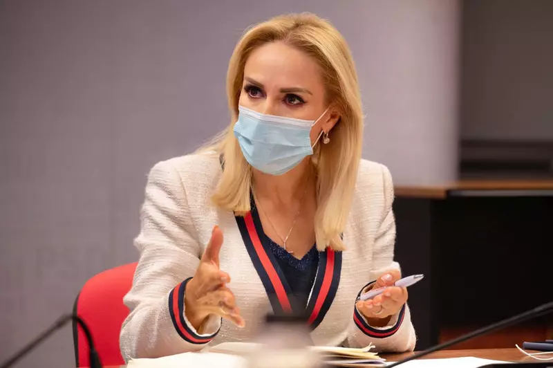 Gabriela-Firea-fb-8