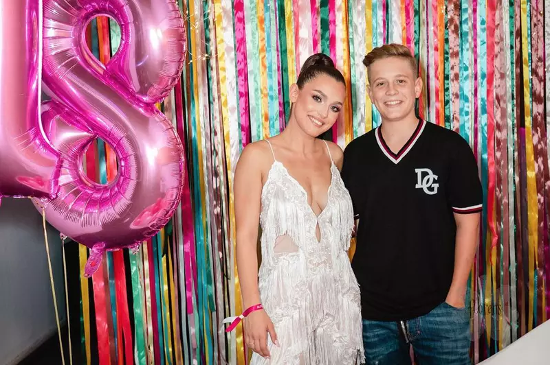 Cine este Aris Eram de la America Express 2024. Câți ani are și cu ce se ocupă fiul Andreei Esca