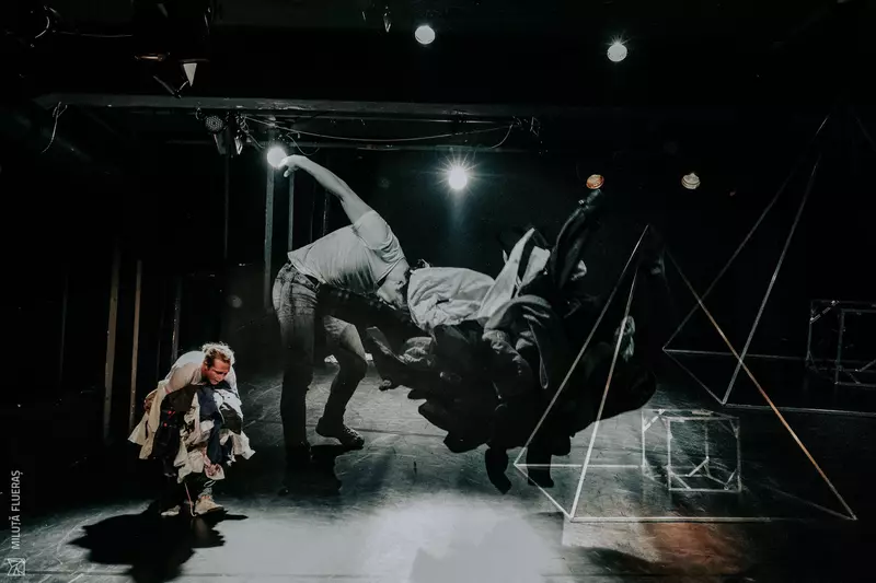 03 – foto Milu+¢-â Fluera+Ö