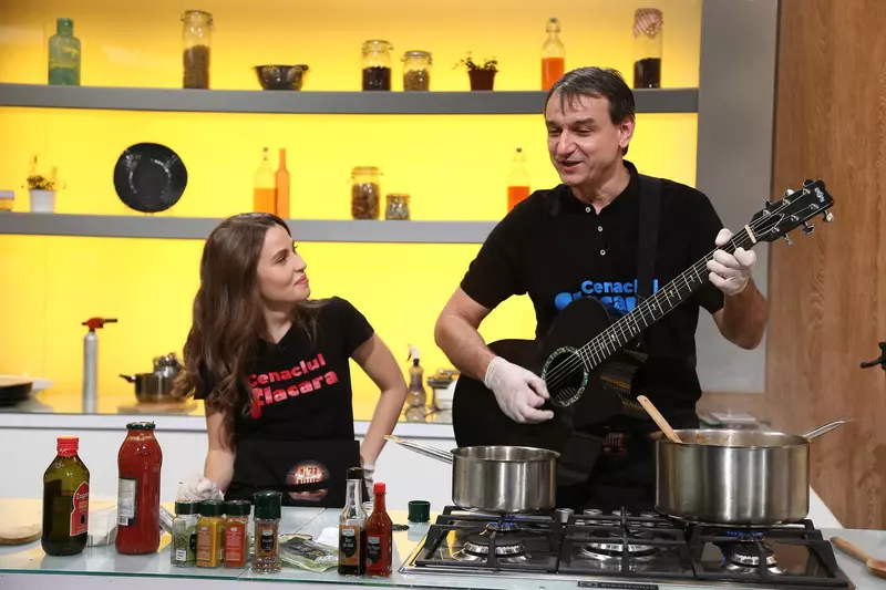 paunescu-chef la cutite img