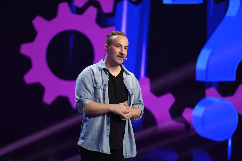 Încă un finalist iUmor. Cum i-a cucerit Alin Bourașu pe jurați și pe cei de acasă (2)