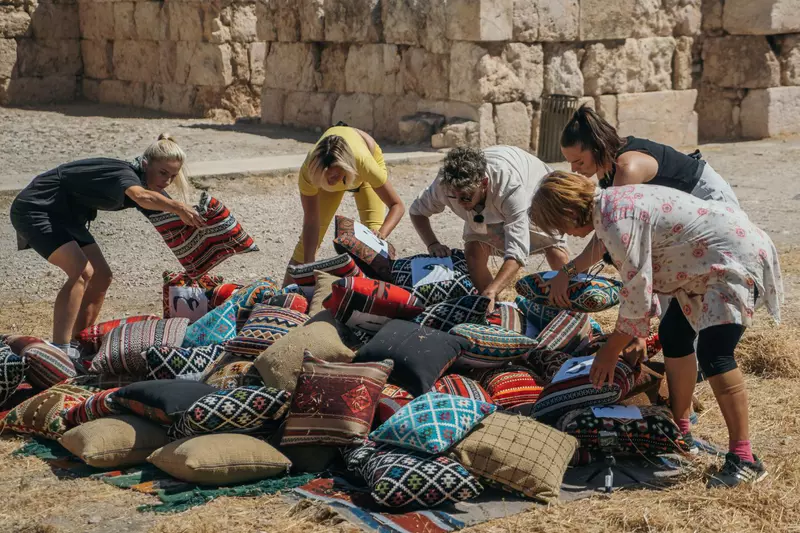 asia-Follow-up-editia-33-AE4-5