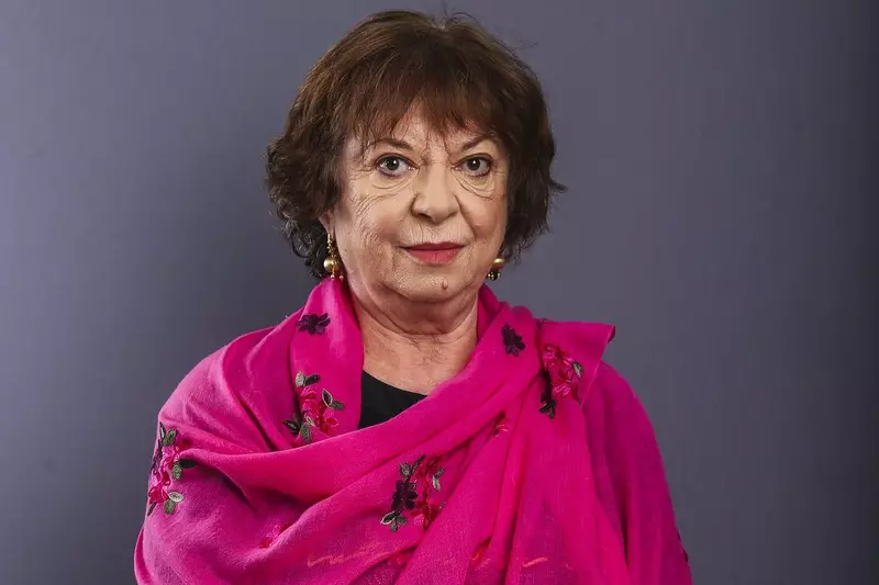 Virginia-Rogin-va-juca-in-„Adela-Antena-1-2