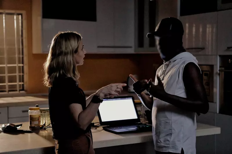 Seria-„Ilegal-cu-Mariana-van-Zeller-revine-la-National-Geographic.-Cand-e-premiera-sezonului-2-1