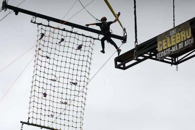 Sunt-celebru-scoate-ma-de-aici-ep.-2