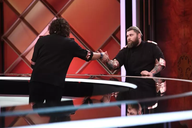 concurentul-care-a-gatit-cea-mai-slaba-farfurie-la-chefi-la-cutite-22-noiembrie-2022-2