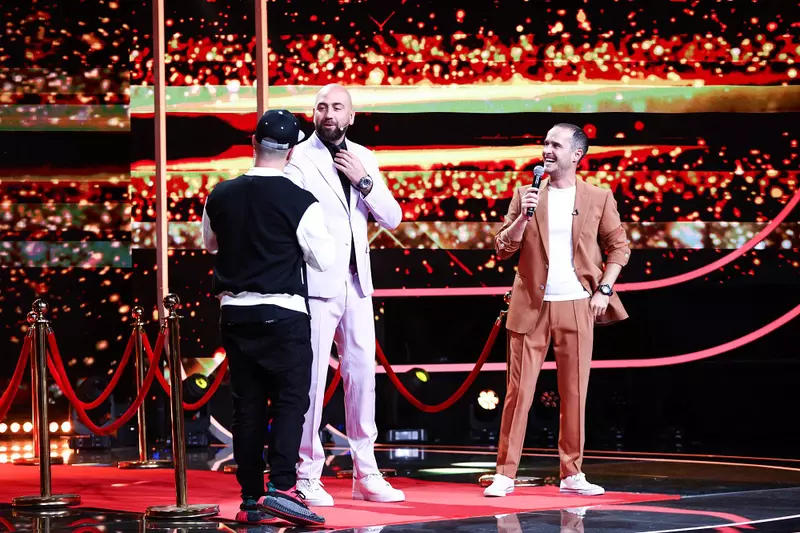 Vio, al patrulea jurat iUmor, alături de Șerban Copoț și Dan Badea