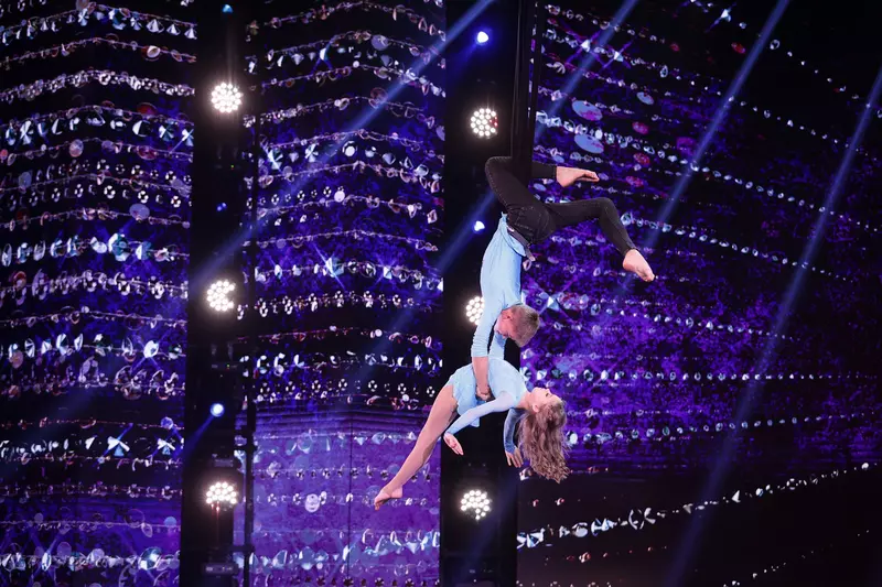 Olya și Valera – golden buzz Andra