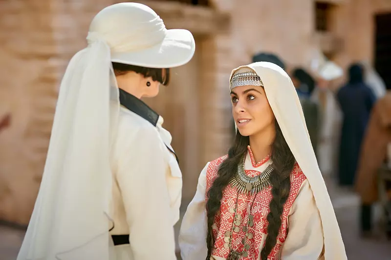 miss-fisher-si-giuvaerul-blestemat5