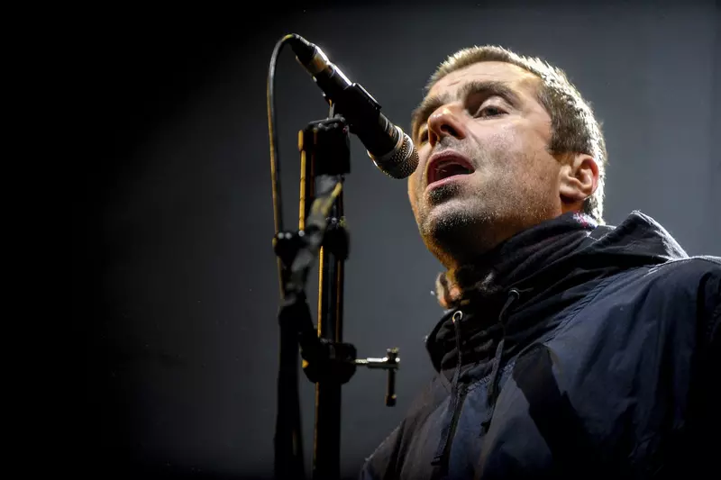 Liam Gallagher și-a amânat nunta. De ce nu se însoară solistul trupei Oasis cu Debbie Gwyther