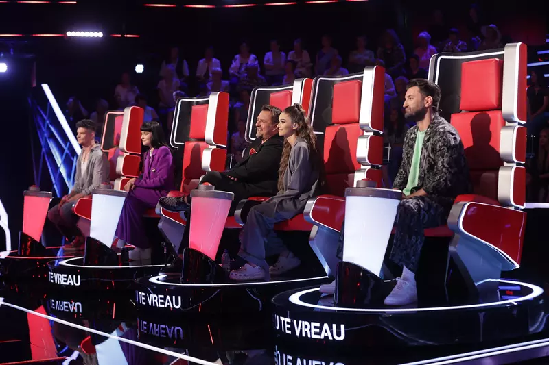 smiley-theo-rose-horia-brenciu-irina-rimes-si-tudor-chirila