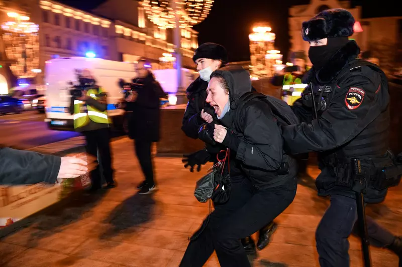 fotografii-proteste-ani-razboi-rusia-3