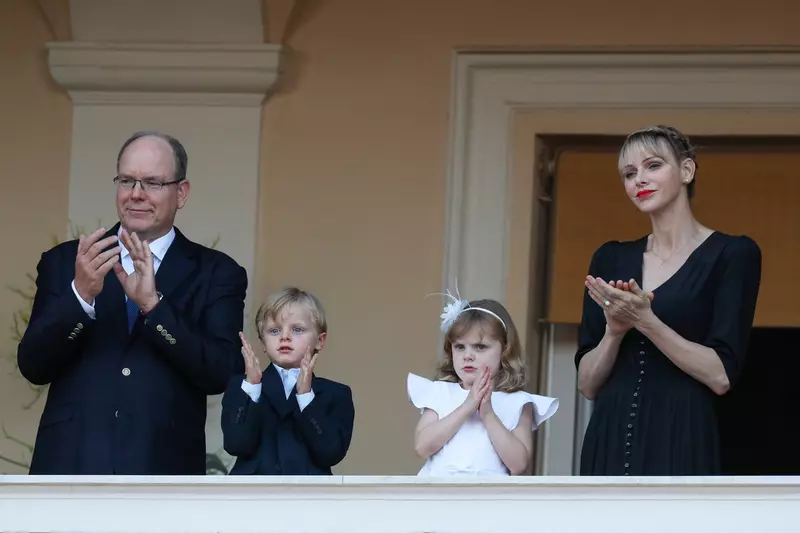 Charlene și familia