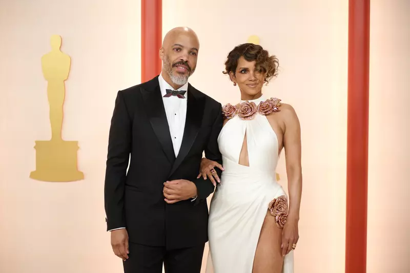 Van Hunt și Halle Berry