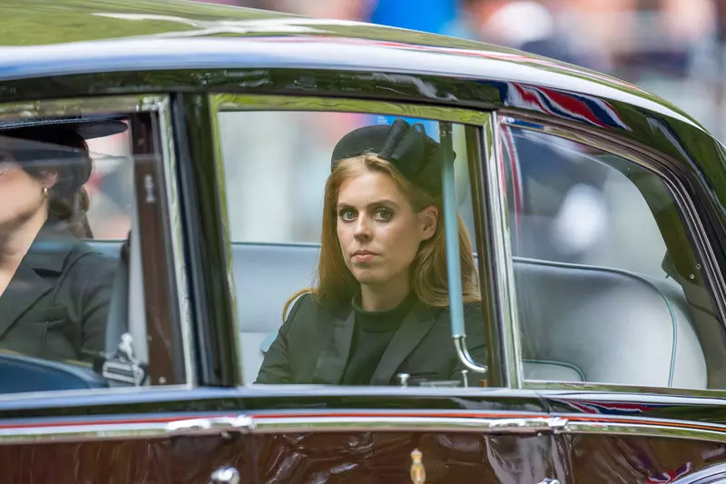 Prințesa Beatrice, la înmormântarea Reginei Elisabeta a II-a