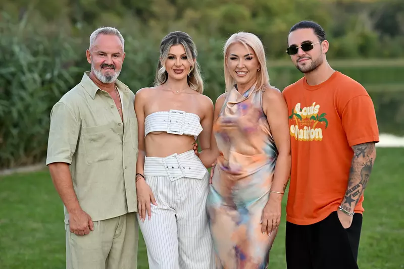 Mario Fresh alături de părinţi şi de soră