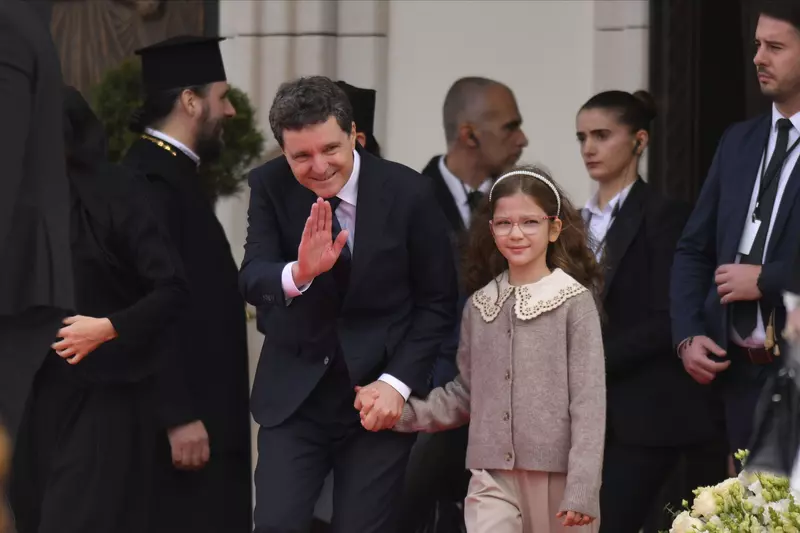BUCURESTI - CEREMONIE DE SFINTIRE A PICTURII CATEDRALEI MANTUIRI