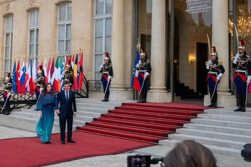 Nicușor Dan și Mirabela Grădinaru, apariție de excepție la dineul președintelui francez Emmanuel Macron de la Palatul Élysée (2)