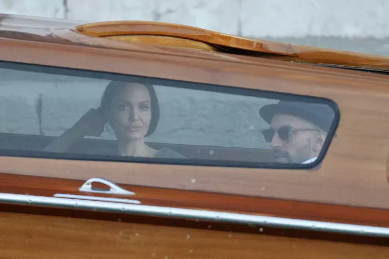 Angelina Jolie JR – Venise